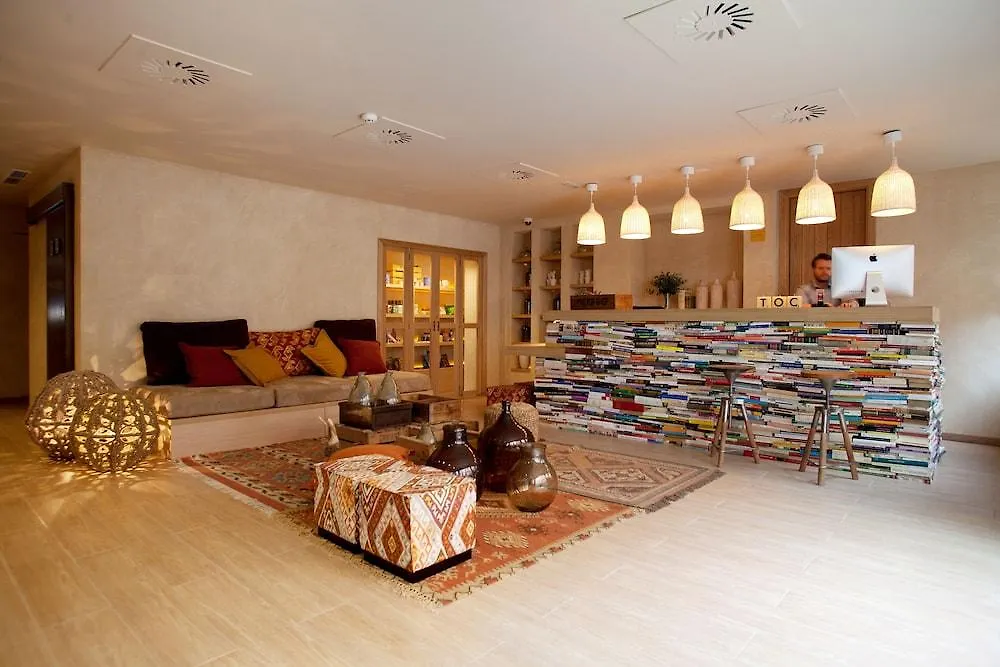 Toc Hostel Sevilla Spain