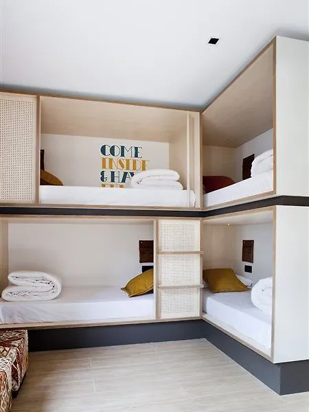 Toc Hostel Sevilla 0*, Seville Spain