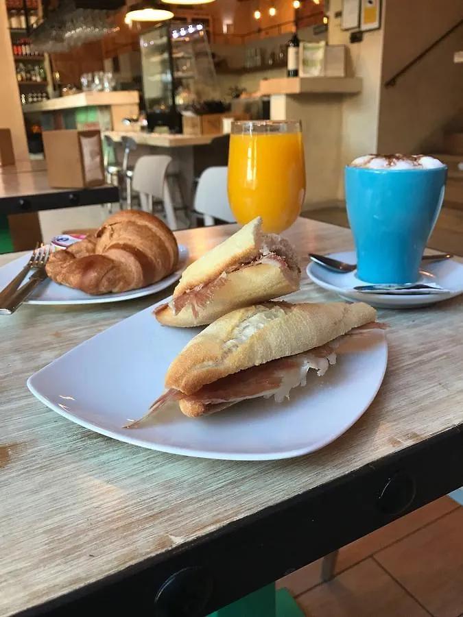 Toc Hostel Sevilla 0*, Seville Spain
