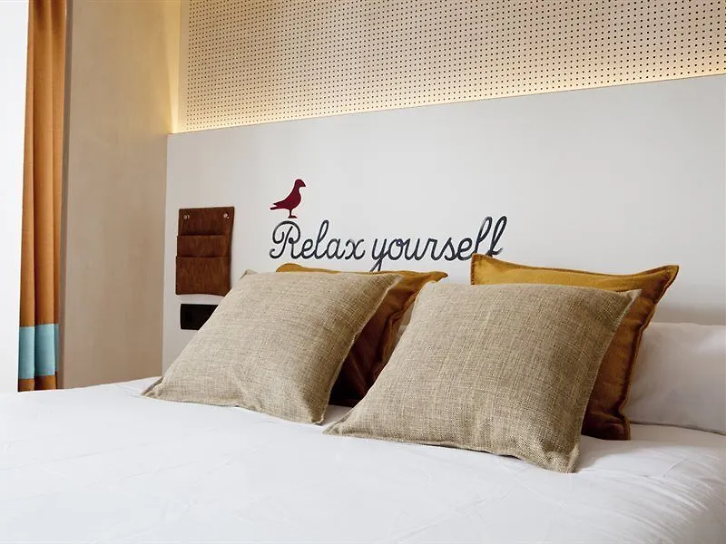 Toc Hostel Sevilla 0*, Seville Spain
